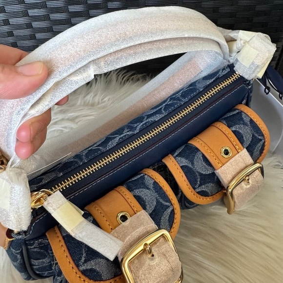 Coach Ashton Bag In Signature Denim CY700 - Picture 4 of 8